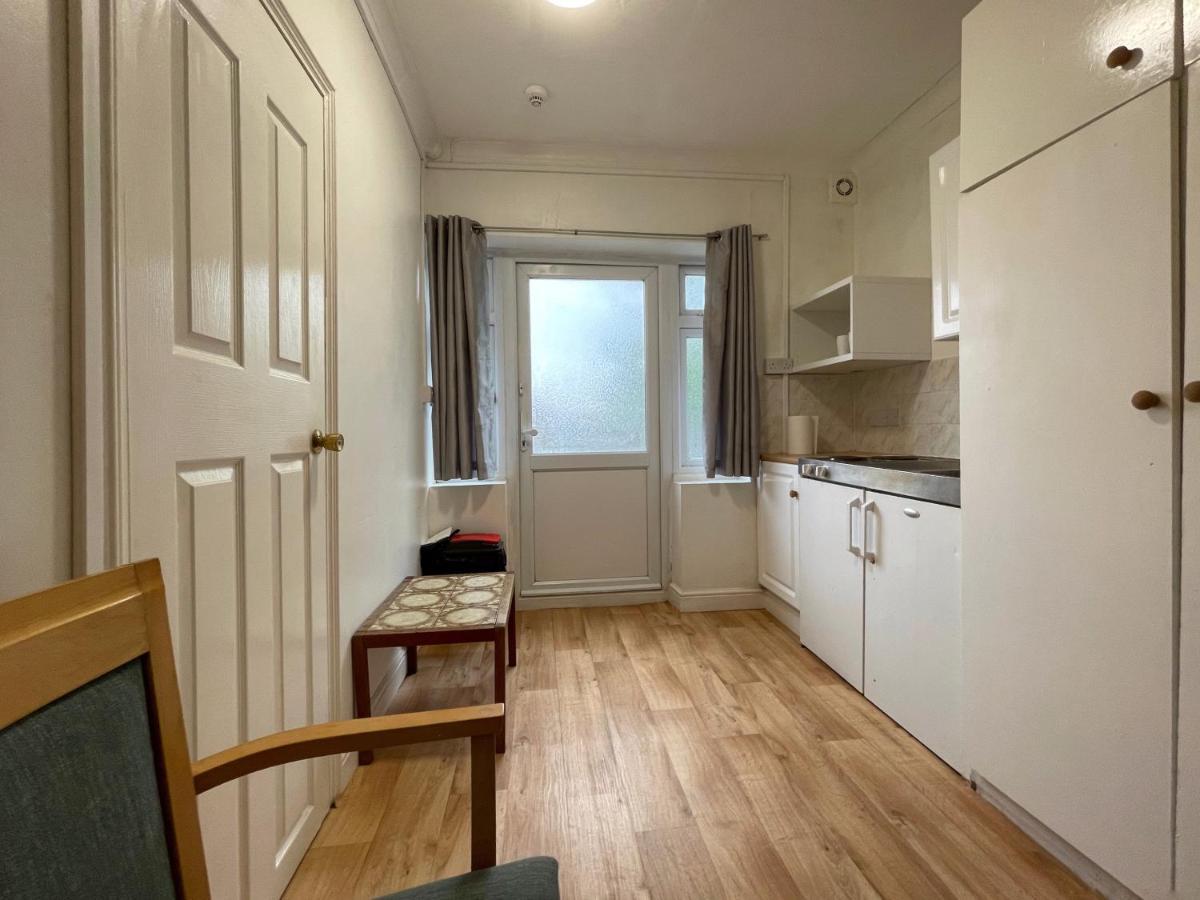 Luxury Near Wembley Stadium, Wembley Arena, Designer Outlet Londen