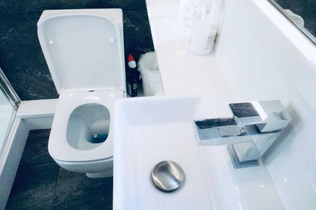 Appartement Luxury Near Wembley Stadium, Wembley Arena, Designer Outlet Londen